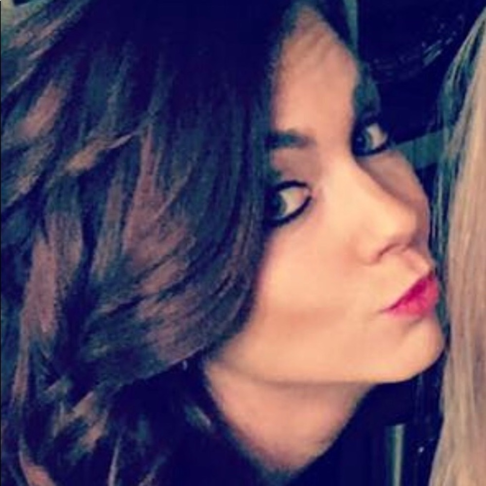 Meet your Posher, Michele